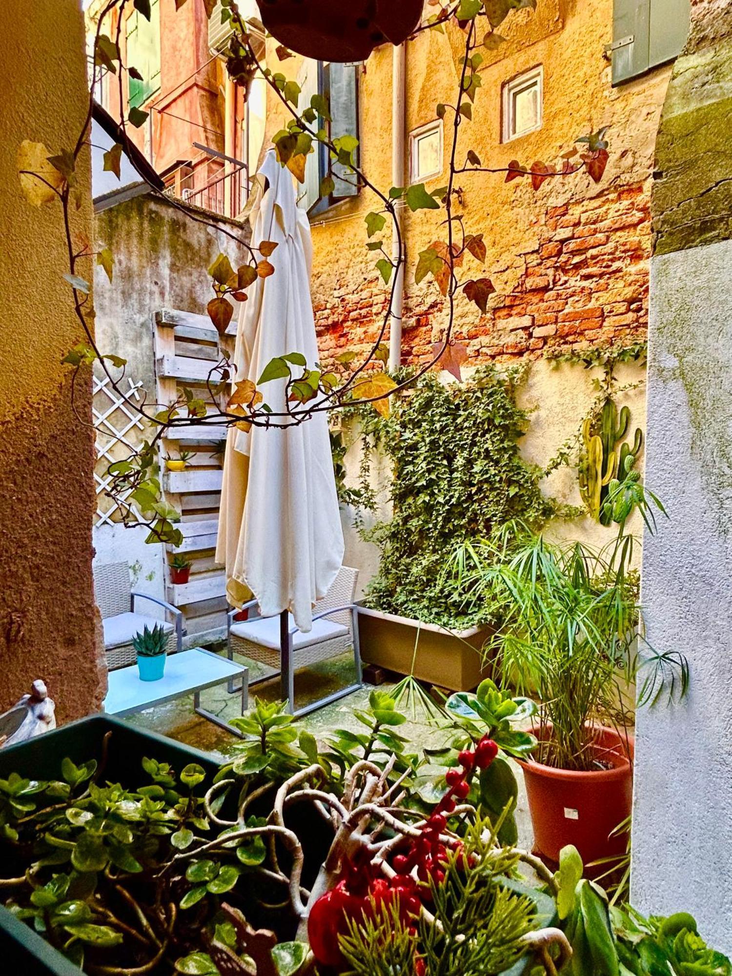 Ca 3 Leoni - Romantic House In The Heart Of Венеція Екстер'єр фото